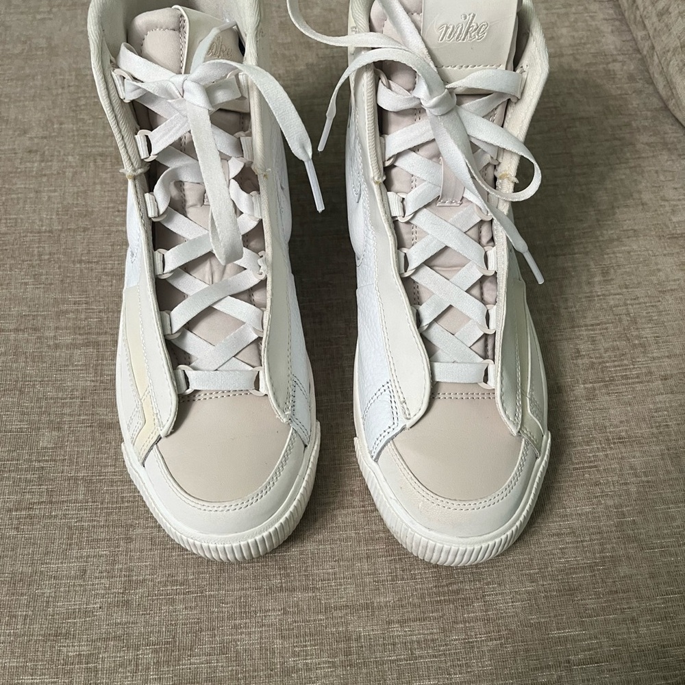 Nike Victory Women's Cream and White High-Top Sneakers